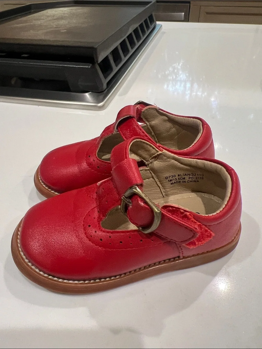 Otter MOMO Girls' Red T-Strap Dress Shoes with Buckle 5